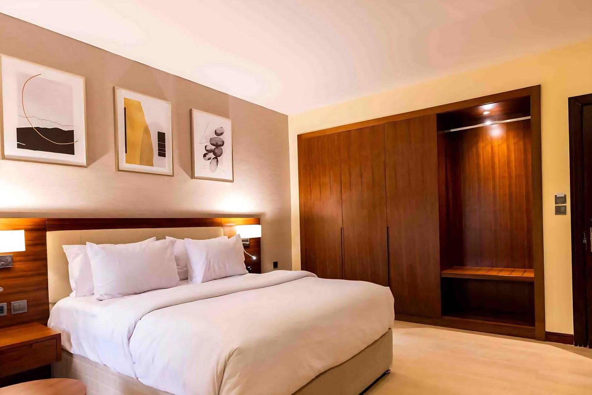 Imperial Plaza Hotel & Resort Джуба Екстериор снимка