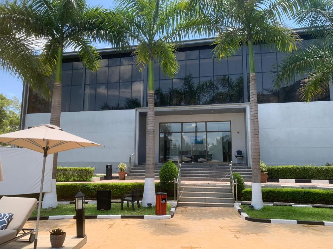 Imperial Plaza Hotel & Resort Джуба Екстериор снимка